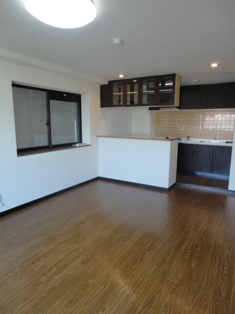  グランドールハタダ