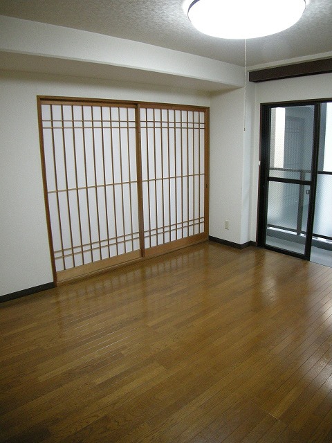  グランドールハタダ