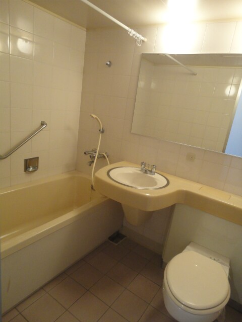  グランドールハタダ