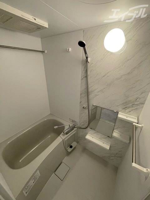 お風呂コンパクトです エスグランデ中崎町