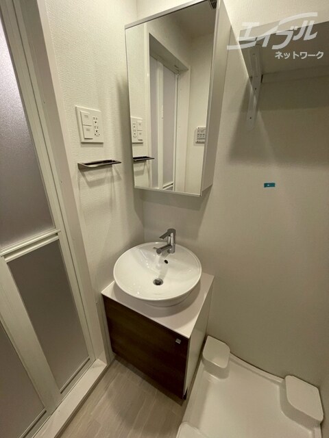 鏡付独立洗面台になります エスリードレジデンス大阪福島シティスクエア