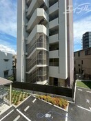 隣とも距離があり解放感があります エスリードレジデンス大阪福島シティスクエア