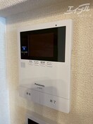 モニター付きインターフォンです ラ　イースト