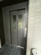 エレベーター1基ございます ラ　イースト