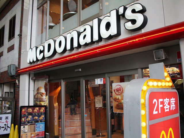 マクドナルド(その他飲食（ファミレスなど）)まで300m※マクドナルド エスリード天神橋筋六丁目