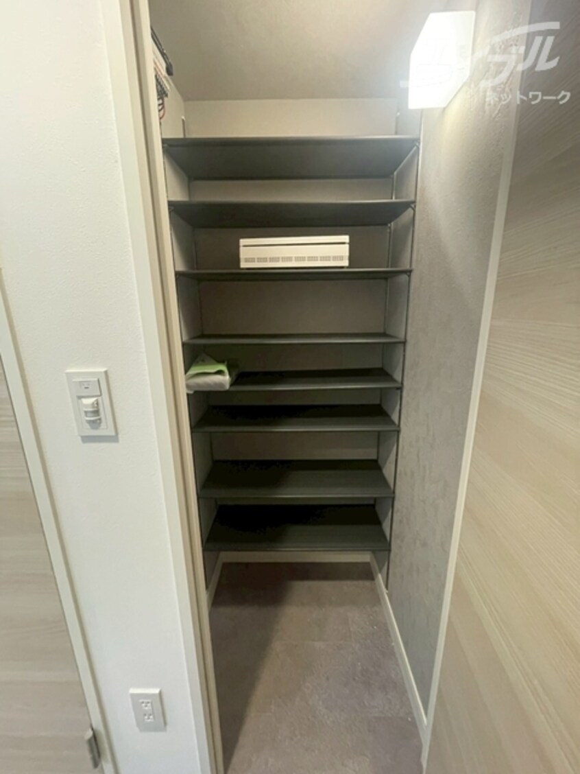 シューズボックスです ロイヤルパークヒルズうめきた