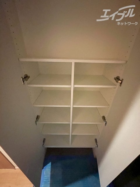 シューズボックスです スプランディッド本町東DUE