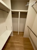 ウォークインクローゼットです スプランディッド本町東DUE