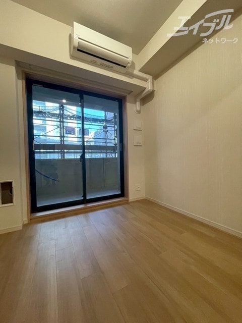 洋室約3.5帖ございます スプランディッド本町東DUE