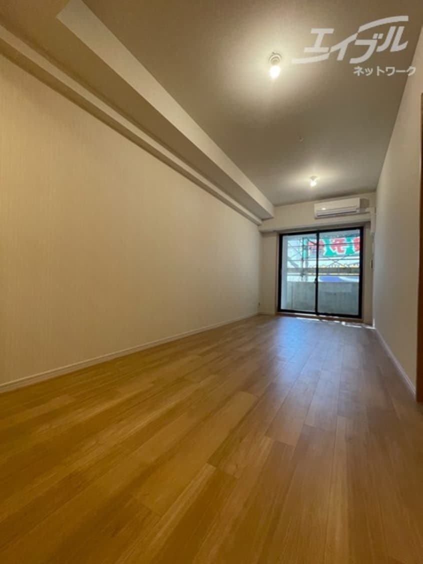 リビング約12.5帖ございます スプランディッド本町東DUE