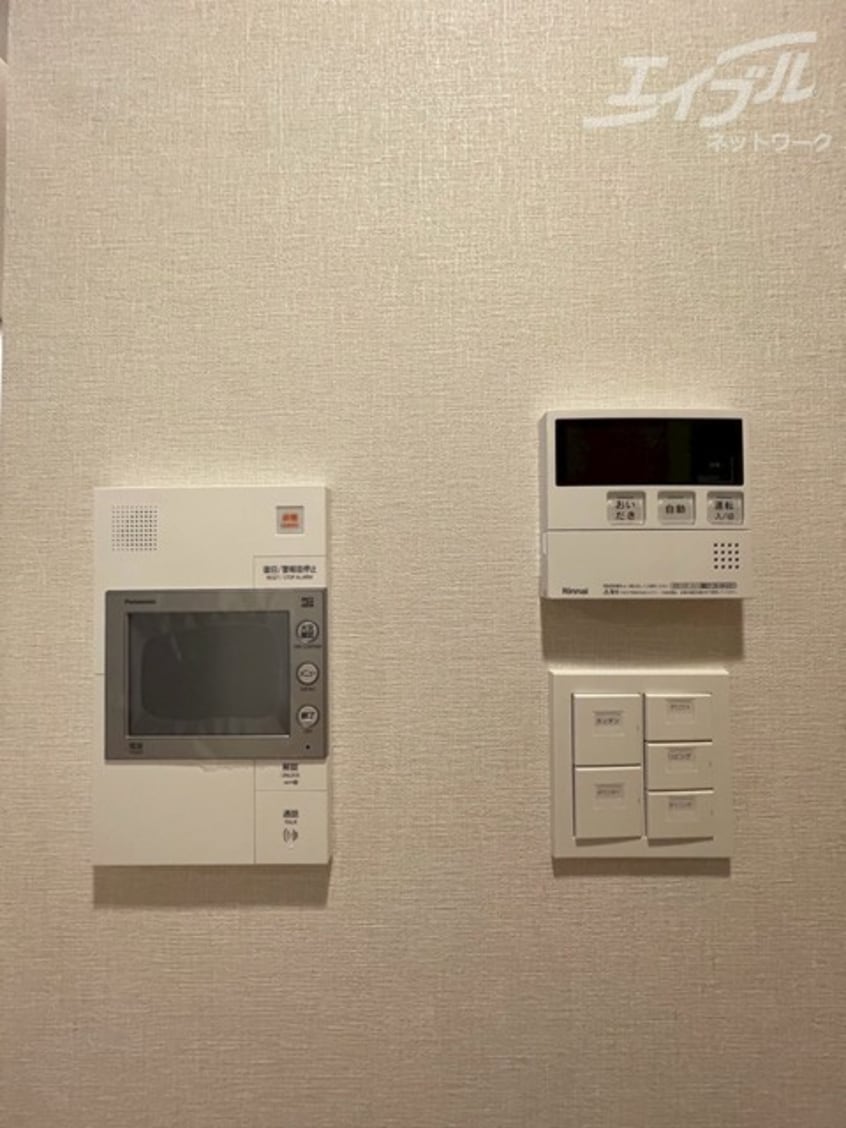 モニター付きインターホンです スプランディッド本町東DUE