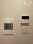 モニター付きインターホンです スプランディッド本町東DUE