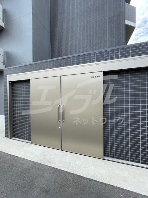  プレサンスブルーム東三国