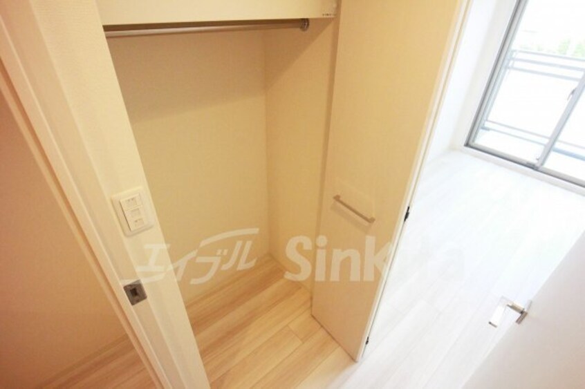  プレサンスブルーム東三国