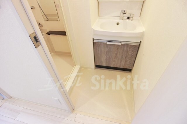  プレサンスブルーム東三国