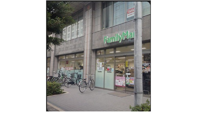 ファミリーマート西宮原一丁目店(コンビニ)まで199m※ファミリーマート西宮原一丁目店 Luxe新大阪Ⅰ
