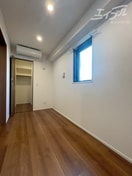 窓付きのお部屋です。 ロイジェント玉川