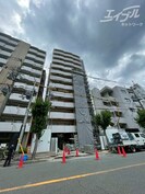 セレニテ新大阪エクラの外観