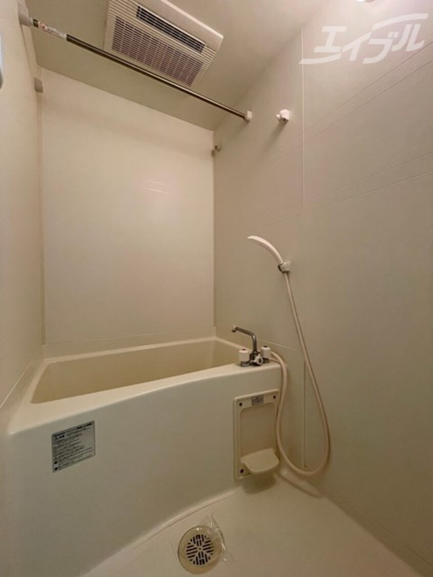  クリーデンス新大阪