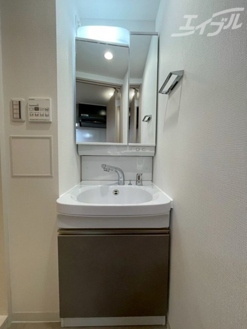 収納付きドレッサータイプの洗面台！ ソルテラス本庄西クレアスト