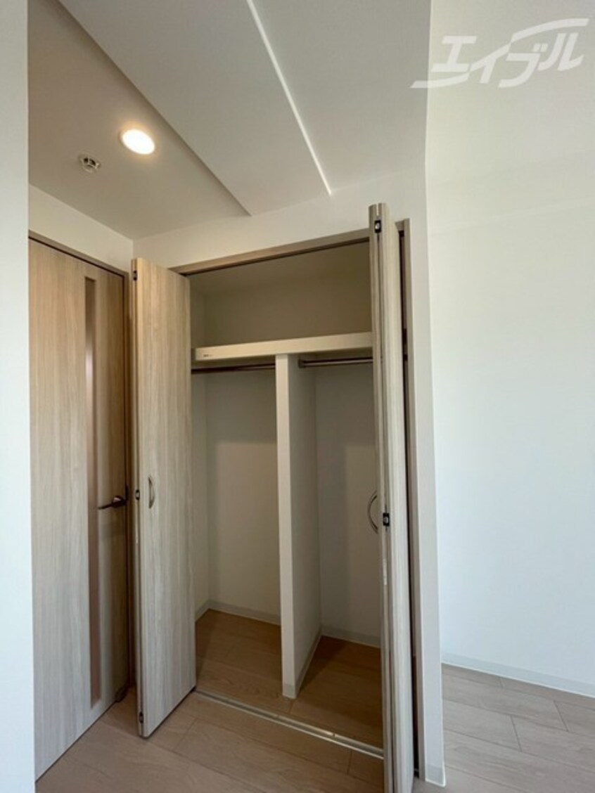 仕切り付き収納で用途に合わせて分けて使えます！ ソルテラス本庄西クレアスト