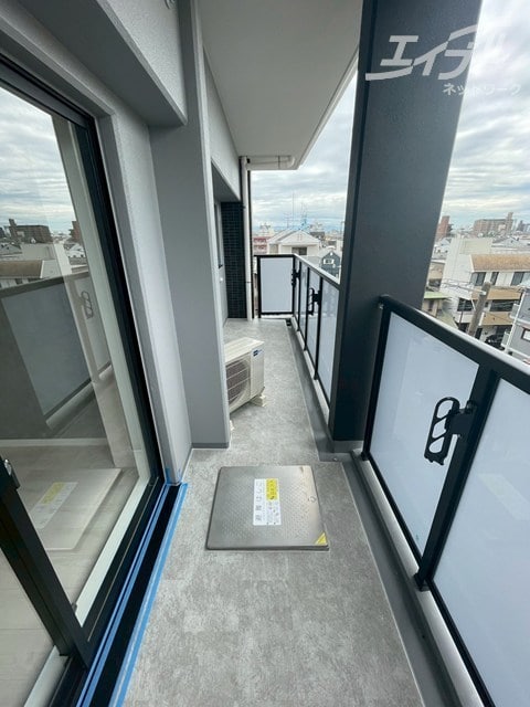 開放感のあるバルコニーです。 ワールドアイ大阪城EASTⅢ