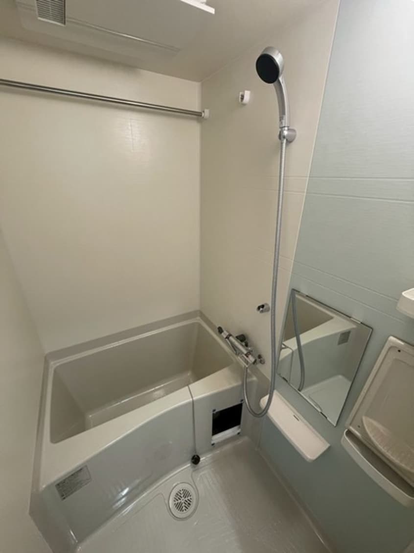 浴室乾燥、暖房付きのお風呂です！ ワールドアイ大阪城EASTⅢ