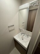 独立洗面台になります。 ワールドアイ大阪城EASTⅢ
