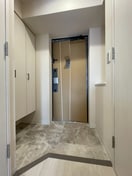 広々とした玄関ホールです！ ワールドアイ大阪城EASTⅢ