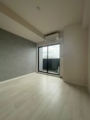 窓からの日差しにより明るいです！ ワールドアイ大阪城EASTⅢ