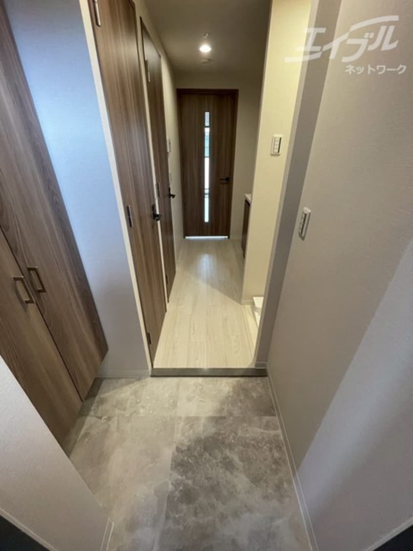 シューズボックスございます。 ワールドアイ大阪城EASTⅢ