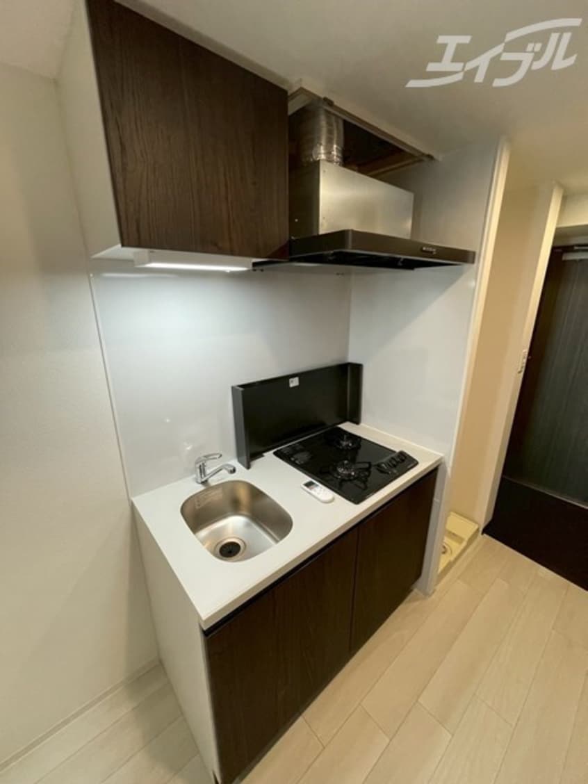 建具は木目調のオシャレなデザインです！ スワンズシティ大阪クレアスト