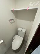 ウォシュレット付き暖房便座！収納棚もあります！ スワンズシティ大阪クレアスト