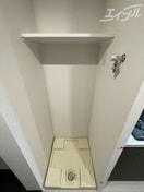 64×64規格の洗濯パンです！収納棚もあります！ スワンズシティ大阪クレアスト