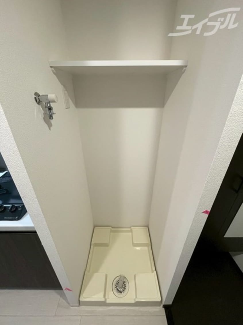 64×64規格の洗濯パンです！収納棚もあります！ スワンズシティ大阪クレアスト