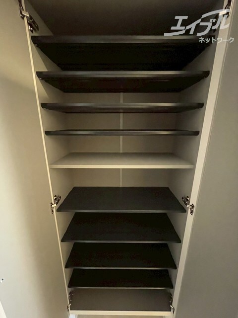 便利な収納スペースです ルフォンプログレ南森町