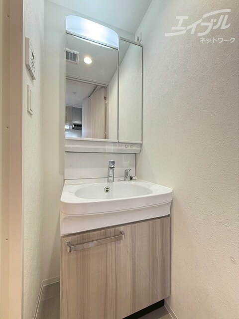  アドバンス大阪ビヤン