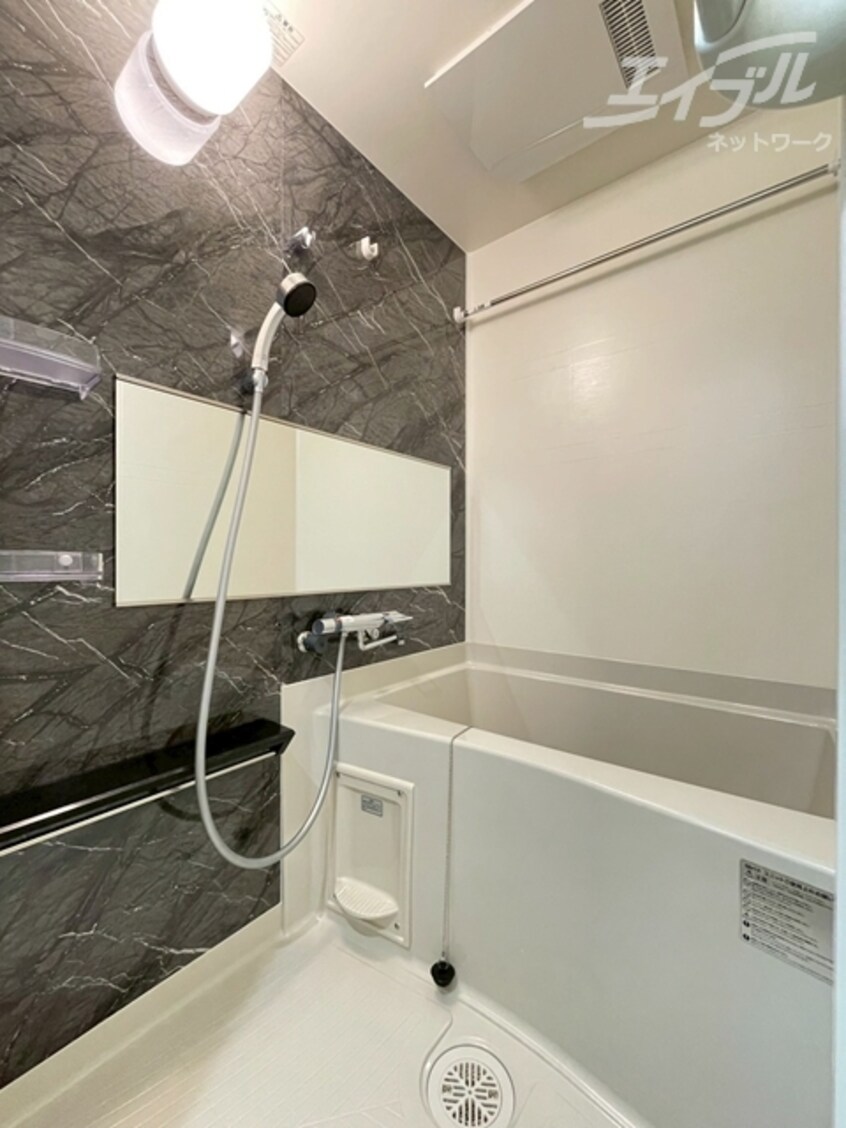  アドバンス大阪ビヤン