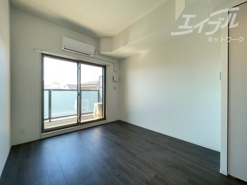  アドバンス大阪ビヤン