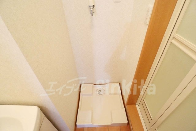  ネイクレスト三国本町