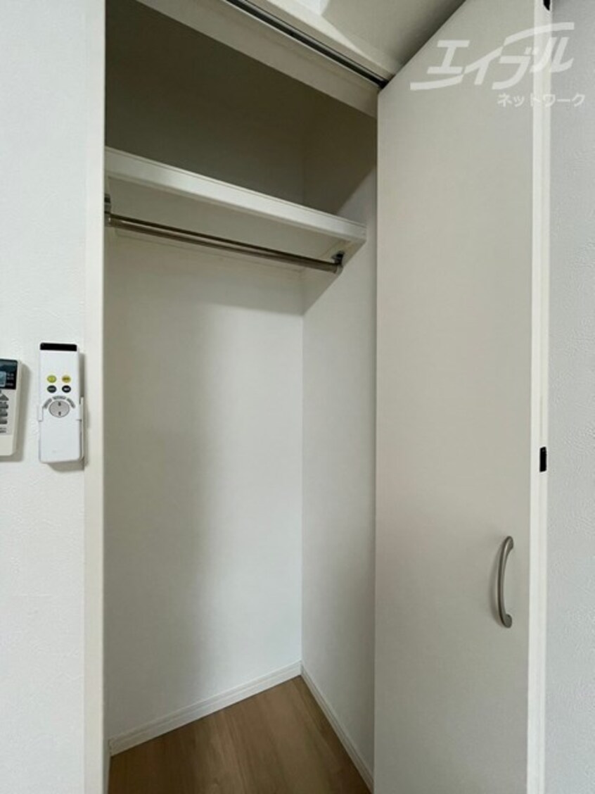  グランエクラ加島II