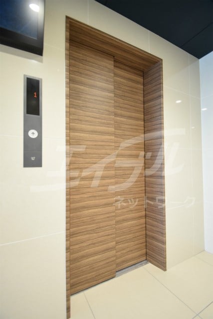  ガゼルコーヴ高倉