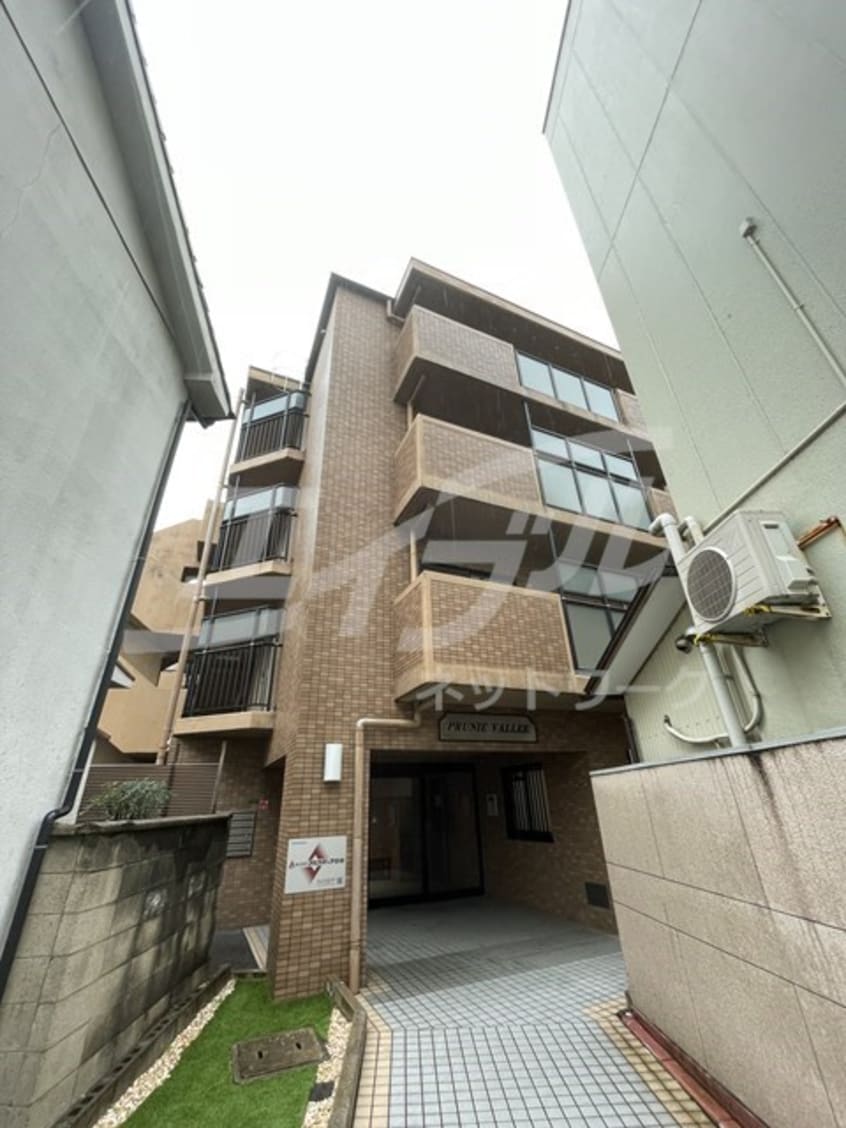  プルニエヴァレ