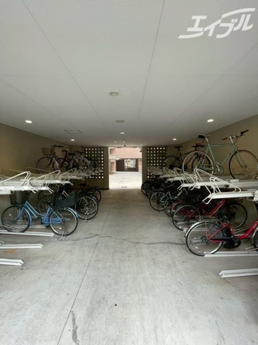 駐輪場 セレッソコート新大阪
