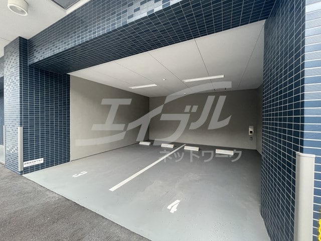  プレサンスOSAKA西中島リエゾン