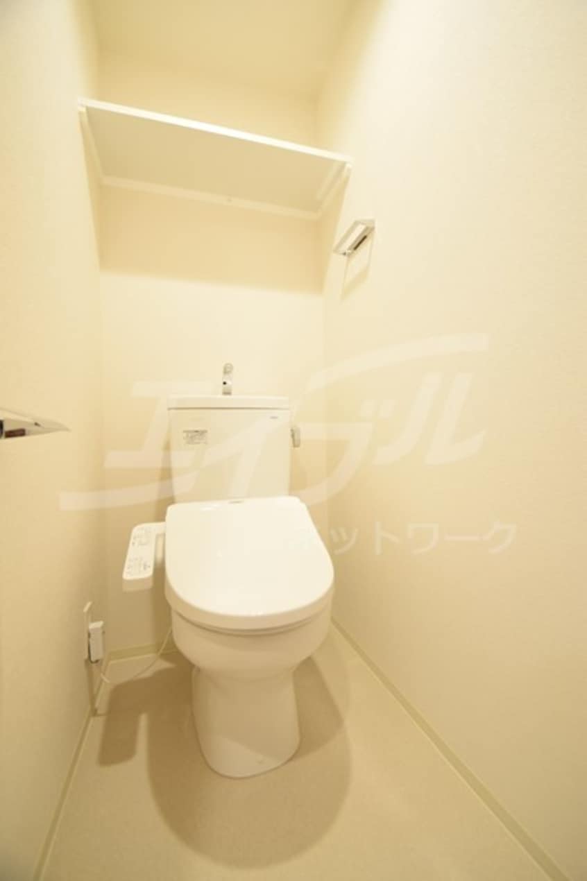  プレサンスOSAKA西中島リエゾン