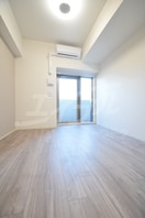  プレサンスOSAKA西中島リエゾン