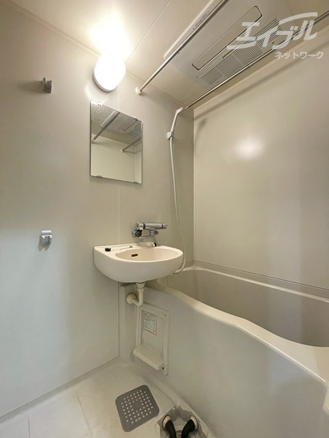  ローズコーポ西中島