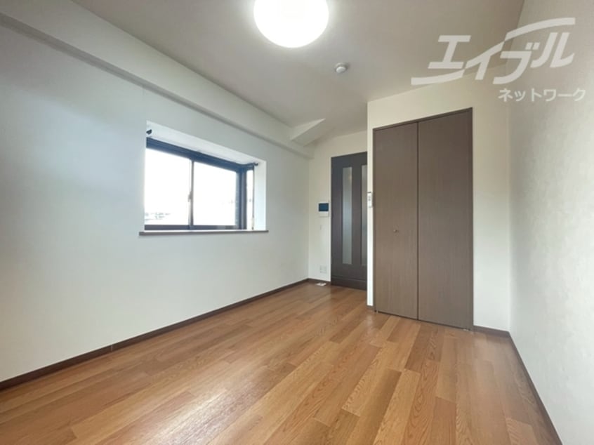  ローズコーポ西中島