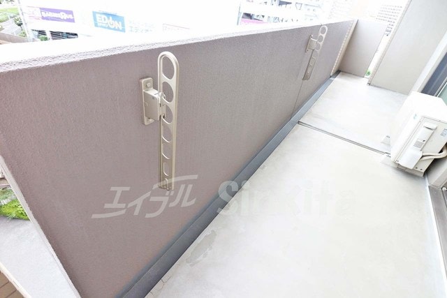  ウィスタリア三国